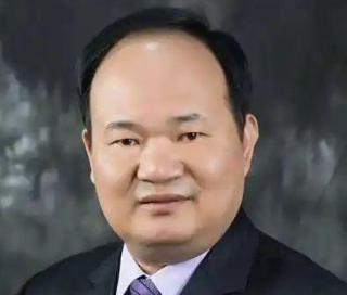 章盟主